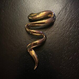 Vintage Gold Tone Squiggle Ribbon Brooch Erwin Pearl